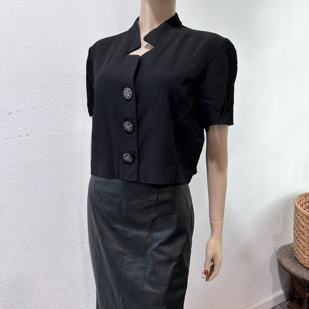 TAURUS ll Chic Black Women's Blouse